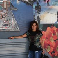 Elizabeth Schilling Photo 9