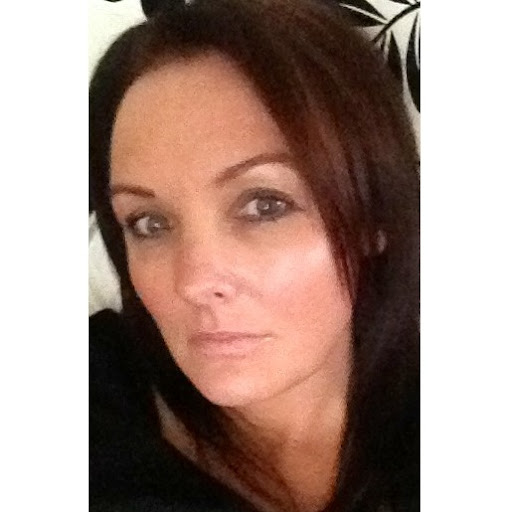 Julia Bradley Photo 25