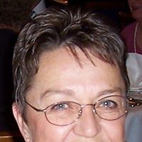 Vivian Roberts Photo 16