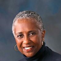 Paula Owens Photo 11