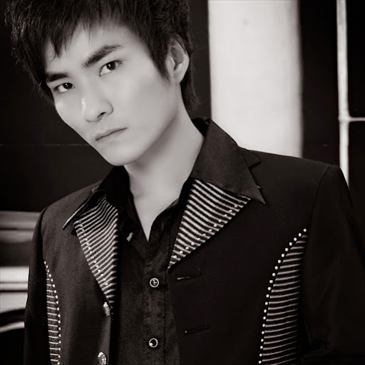 Zheng Zheng Photo 27