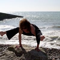 Anne Winter Photo 20