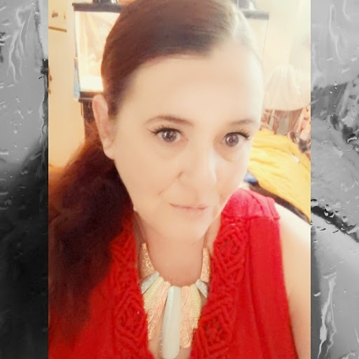 Lori Devine Photo 18