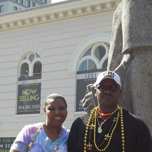 Sherry Elliott Photo 9