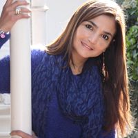 Claudia Ruiz Photo 6