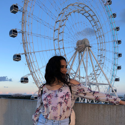 Victoria Tuttle Photo 25