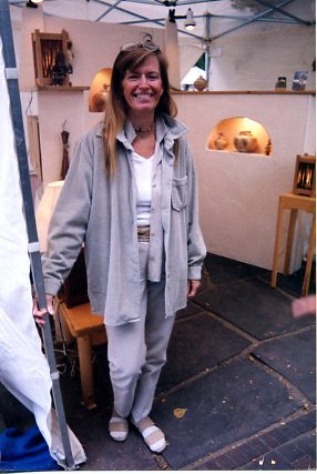 Elizabeth Murphy Photo 56