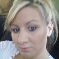 Sarah Landry Photo 14