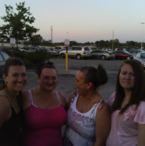 Lisa Needham Photo 16