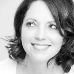Elizabeth Lang Photo 3