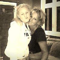 Jeanette Lynch Photo 10