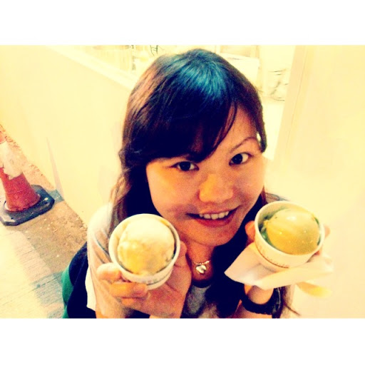 Monica Cheng Photo 14