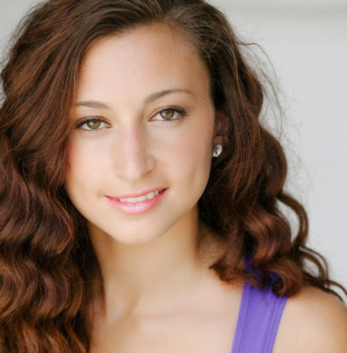 Alexandra Cooney Photo 2