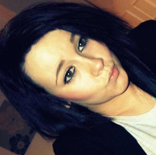 Eleanor Flowers Photo 15