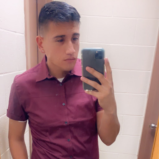 Adrian Vera Photo 18