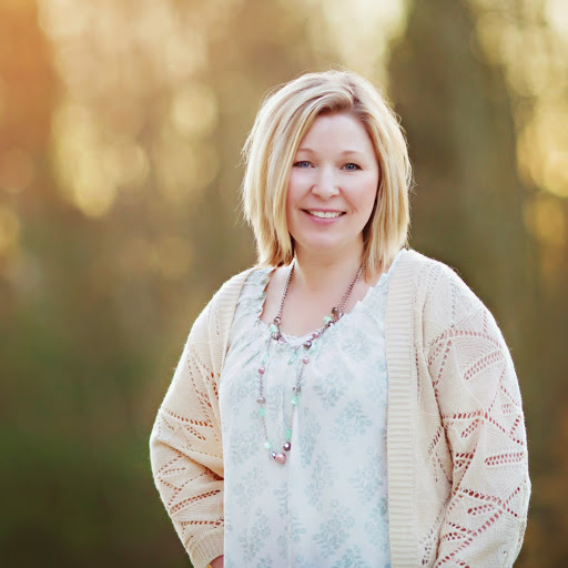 Erin Cox Photo 38