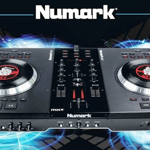 Micheal Robinson Photo 29