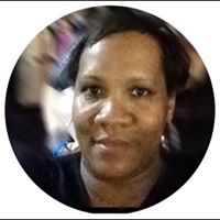 Angela Hutchinson Photo 15