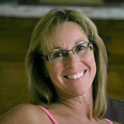 Karen Walls Photo 39
