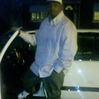 Raymond Douglas Photo 22