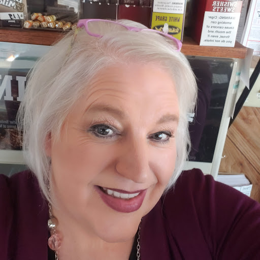 Sandie Smith Photo 8