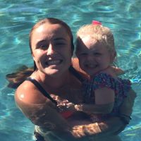 Laura Clemens Photo 9