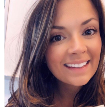 Alexandra Anderson Photo 30