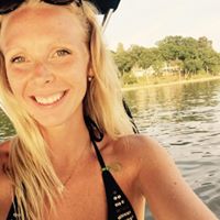 Sarah Paige Photo 40