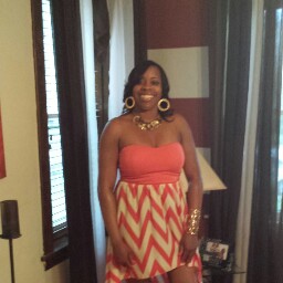 Tanika Jones Photo 24