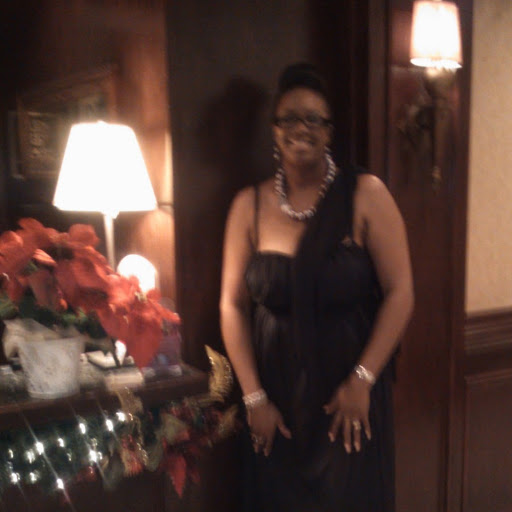 Sharron Williams Photo 34