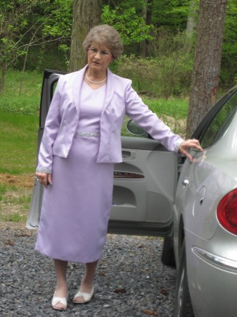 Evelyn Allen Photo 22