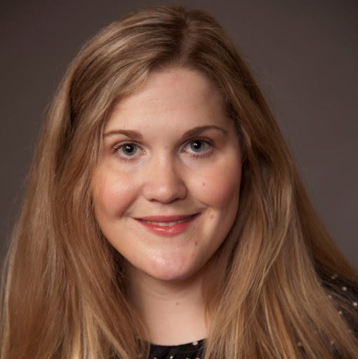 Michelle Ross Photo 16