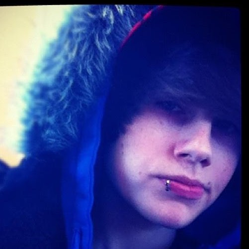 Clint Gee Photo 19