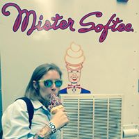 Sarah Kowalski Photo 28