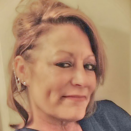 Robin Adams Photo 12