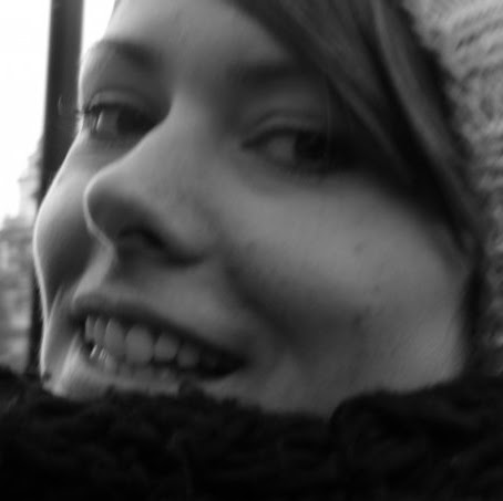Sandra Bach Photo 37