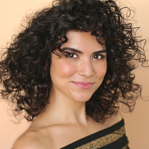 Christina Ferraro Photo 32