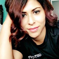 Angela Valencia Photo 37