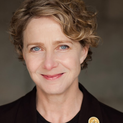 Amy Mckenzie Photo 17