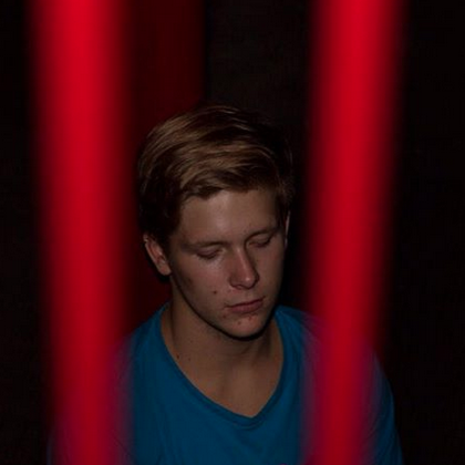 Julian Blum Photo 15