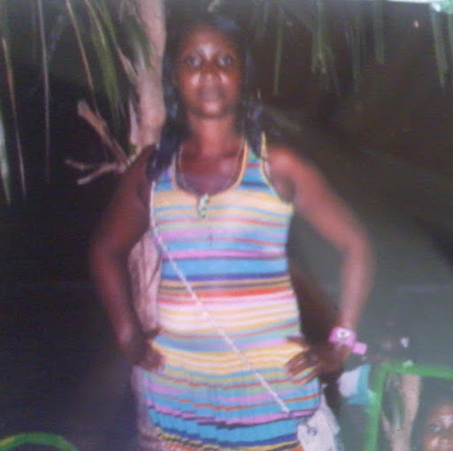 Betty Renteria Photo 3