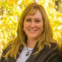 Lori Knowles Photo 12