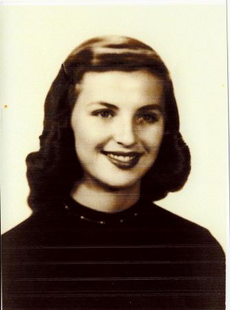 Linda Richards Photo 36