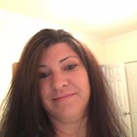 Stephanie Hollins Photo 16