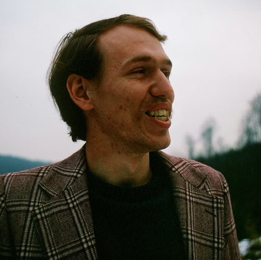 Thomas Hoover Photo 25