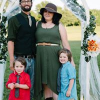 Amanda Reeder Photo 22