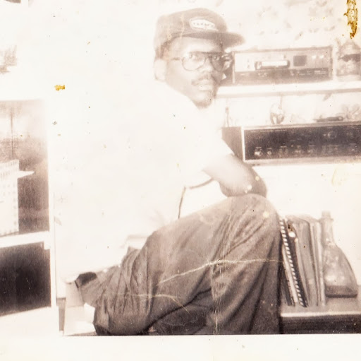 Eddie Horton Photo 30