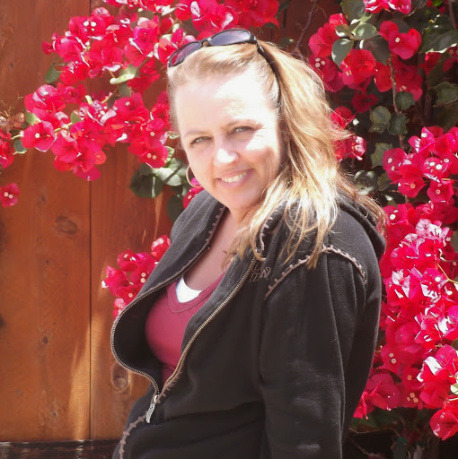 Kellie Simpson Photo 13