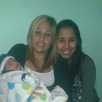 Kelly Tellez Photo 14