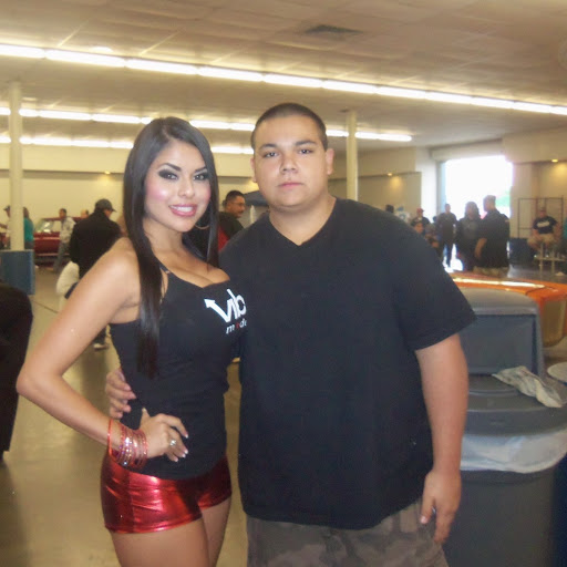 Mark Villa Photo 16